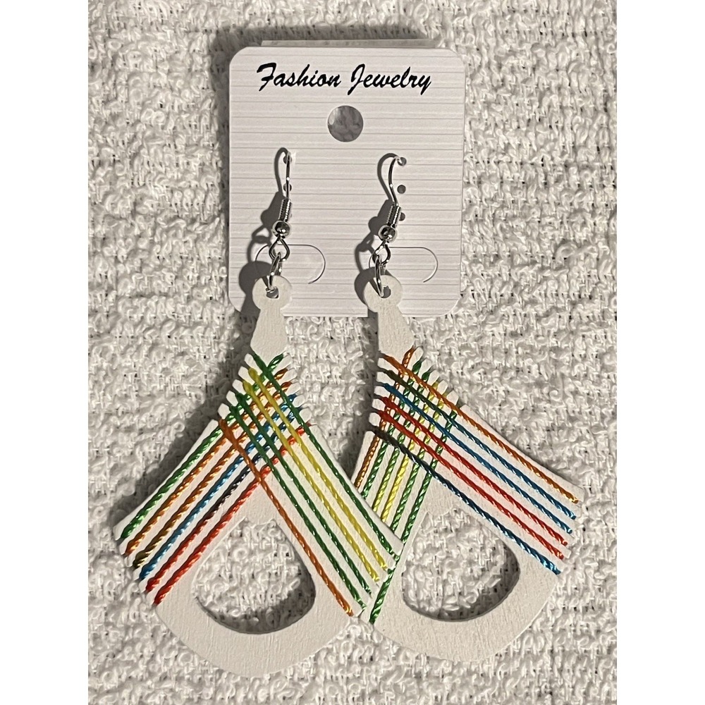 Handcrafted White‎ Geometric Thread Earrings